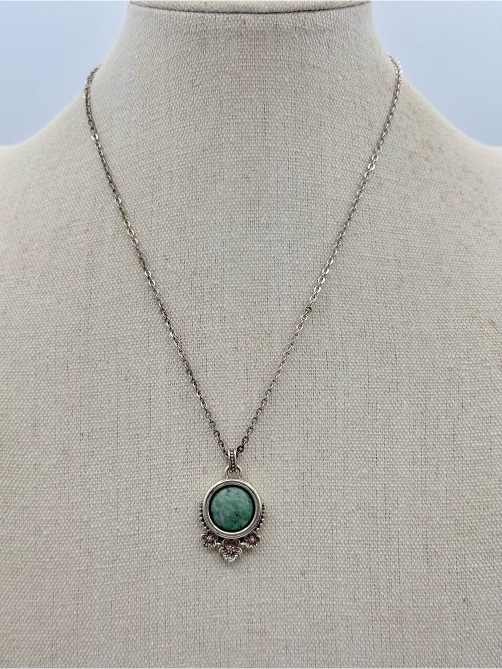 Authentic Brighton Green Cabochon Floral Pendant Necklace